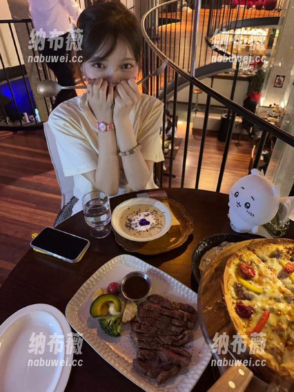 17 如何通过www.17吃瓜入口抓住娱乐圈的最新动态