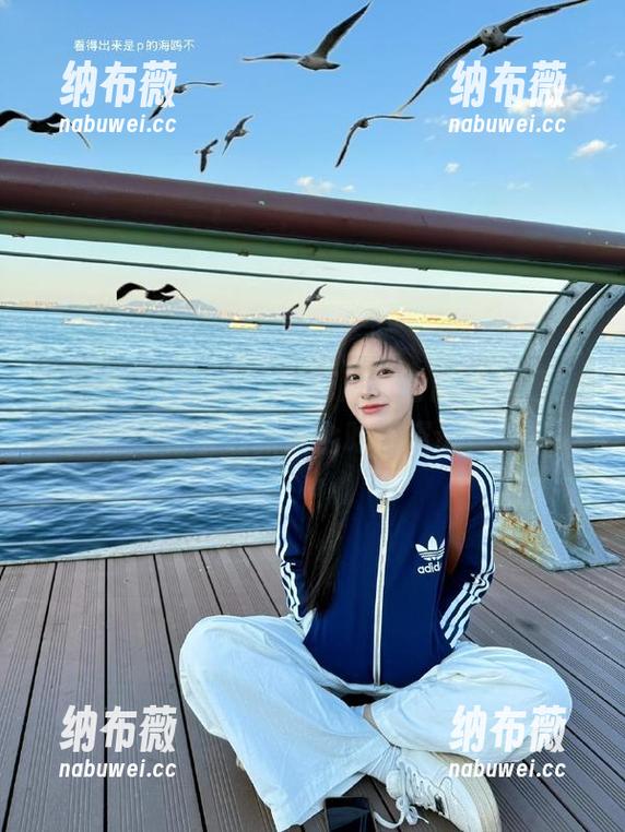 通过17吃瓜网官网传送门，畅享最新最全吃瓜资讯