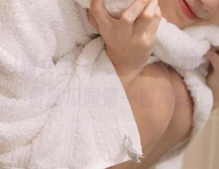 跟女生一起免费逛77吃瓜网址，最新瓜闻第一时间知