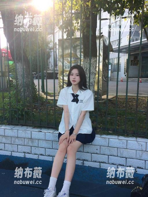heiliao heiliao.su直达八卦现场,这波瓜吃得我连饭都省了!
