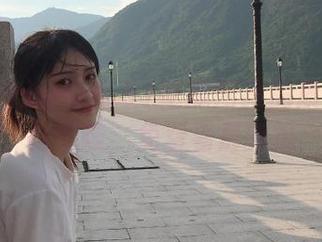 www.51吃瓜网高品质视频线路保障，免费看最新瓜