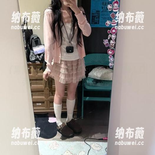 黑料不打烊 zztt15.su黑料不打烊入口手机网站同步,吃瓜神器停不下来