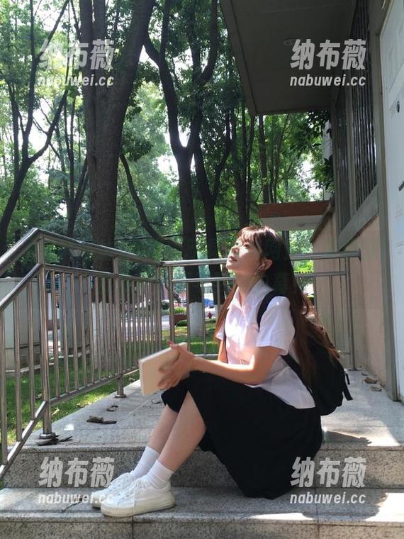 黑料网站 网页版明星黑料网站,带你深度扒粉丝看不到的内幕!